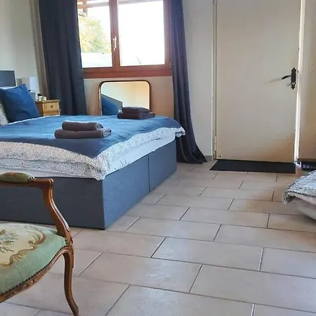 Ruhiges Mit Aussicht Fast Bis Nach Interlaken *