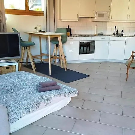 Ruhiges Mit Aussicht Fast Bis Nach Interlaken Appartement *