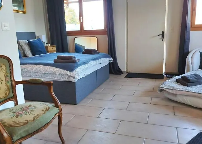 Ruhiges Mit Aussicht Fast Bis Nach Interlaken *